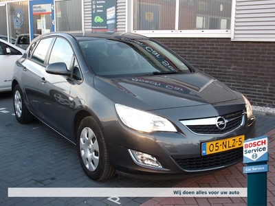 Opel Astra Benzine