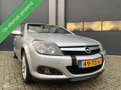 OPEL ASTRA TwinTop 1.8 Cosmo Cabrio Uitvoering