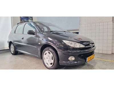 Peugeot 206 Benzine