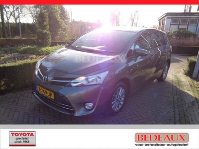 Toyota Verso 1.8 VVT-i 147pk Aspiration bij Toyota specialist met 12 maanden Bovag garantie !