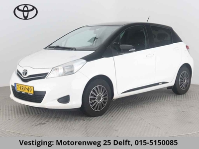 Toyota Yaris 1.0 VVT-i BLACK & WHITE GARANTIE 100% ONDERHOUDEN BIJNA 2015