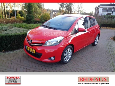 Toyota Yaris 1.3 16v VVT-i 99pk 5D Aspiration Edition bij Toyota specialist met 12 maanden garantie !