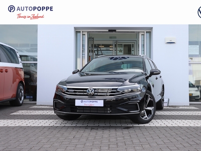 VOLKSWAGEN PASSAT Variant 1.4 TSI eHybrid 218 6DSG GTE Business Automatisch | Dakreling in chroom | Zijruiten achter en achterruit getint, 65% lichtabsorberend | Koplampverlichting LED | Panorama schuifdak | Navigatie-, radio- en multimediasysteem 'Discover Pro' | Achte...