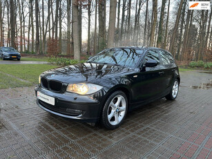 BMW 1-serie 120i High Executive, Cruise, Xenon, Navigatie!