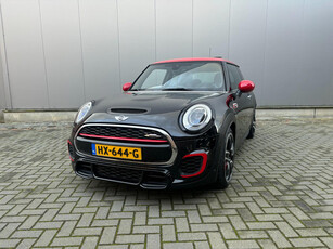 Mini Mini 2.0 John Cooper Works Chili Let op! Wij zijn gesloten van 06-01 t/m 10-01