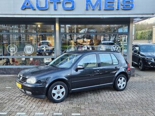 Volkswagen Golf 1.6 HIGHLINE