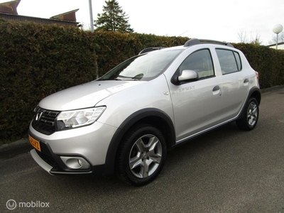 Dacia SANDERO 0.9 TCe Stepway - Navigatie - Parkeerhulp