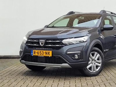 Dacia SANDERO Stepway TCe 90 Comfort | Parkeersensoren | Cruise Control | LED-verlichting | Licht- en Regensensor | Airconditioning