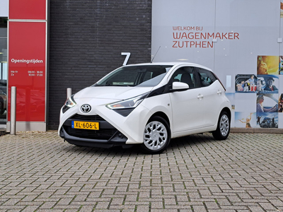 Toyota Aygo 1.0 VVT-i X-Play | AIRCO | ACHTERUITRIJCAMERA | DEALER ONDERHOUDEN |