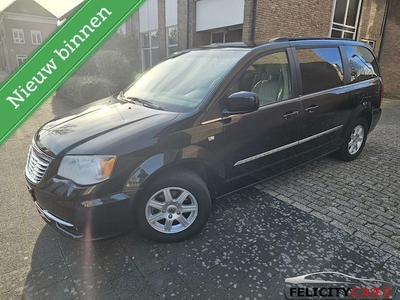 Chrysler Town & Country Benzine