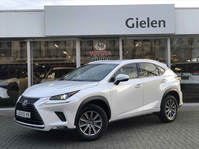 Lexus NX 300h AWD Business Line Plus | Leer, Stoelverwarming, Navigatie, Keyless, Elektrisch bedienbare achterklep, Zeer netjes!