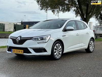 Renault Megane Benzine