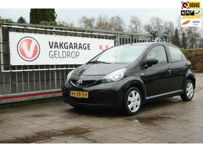 Toyota Aygo 1.0-12V Nwe APK Onderhoud 4 nwe banden