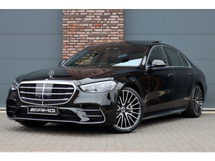 Mercedes-Benz S-Klasse 580 e AMG Line Aut9 | Airmatic | Achterasbesturing | Chauffeurspakket | Entertainmentsysteem Achter | MBUX Tablet | Zonweringspakket | Burmester | HUD | Verwarmd Stuurwiel | Massage | Koelbox |