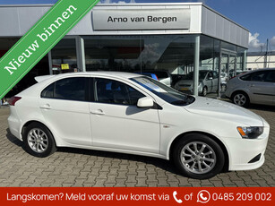 Mitsubishi Lancer Sportback 1.6 Edition One, leder, navigatie, climatronic, nette auto van 2e eigenaar !!