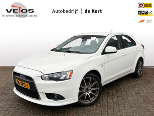 Mitsubishi Lancer Sportback 1.6 Edition Two, parkeersens achter, Leren bekleding