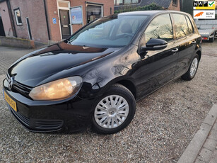 Volkswagen Golf 1.4 Easyline nwe APK en distributie airco boekjes etc