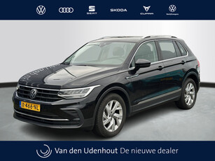 Volkswagen Tiguan 1.5 TSI 150pk DSG Life Business Panoramadak Trekhaak