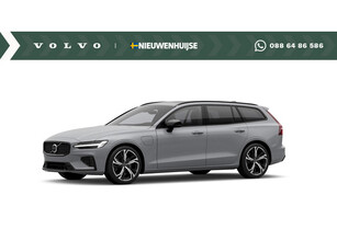 Volvo V60 T6 Plug-in hybrid AWD Plus Dark | UIT VOORRAAD LEVERBAAR | Longe Range | Google | Schuif-/Kanteldak | Getint Glas | Stuurverwarming | DAB | Keyless | Harman Kardon Audio | Stoelverwarming Voor + Achter | Dodehoekdetectie | BLIS | Adaptieve Cruis