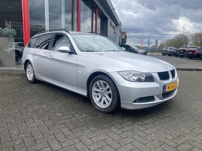 BMW 3-serie Touring 320i