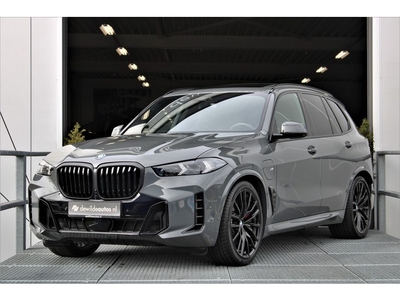 BMW X5 xDrive50e M-sport 489pk Pano M-seats Massage