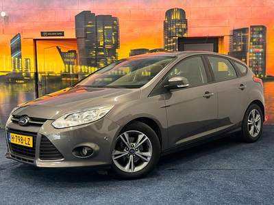 Ford Focus 1.0 EcoBoost Titanium Autoparking|Parkeersensoren