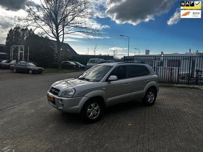 Hyundai Tucson 2.0i Style Clima.Clima