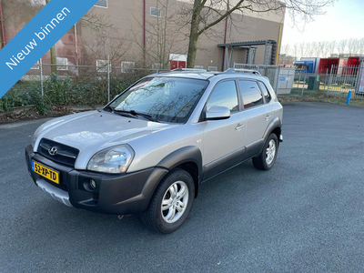 Hyundai Tucson 2.0i Style Premium FIJNE HOGE INSTAP EN SUPER MOOIE AUTO INST HOOR