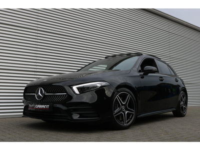 Mercedes-Benz A-Klasse 250 AMG Pakket AMG NightPakket 225PK (Panoramadak Sportleder Widecreen Camera AppleCarPlay M-Bux Multibeam-Led 18InchAMG Privacy