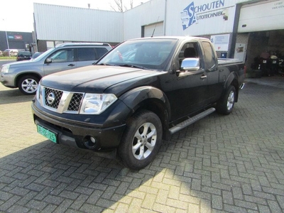 Nissan Navara 2.5 dCi XE King Cab (bj 2010)