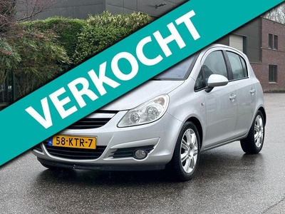 Opel Corsa 1.4-16V Cosmo 5DR*1e