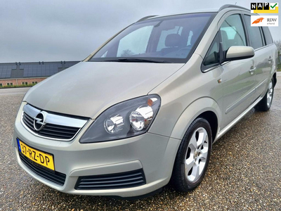 Opel Zafira 1.6 Cosmo/rijd rem schakel goed/7 personen/nap/apk/airco/trekhaak/inruil mog !!!