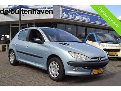 Peugeot 206 206; 1.6 16V 5DRS (bj 2003)