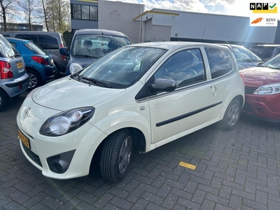 Renault Twingo 1.2-16V Collection komt binnen!