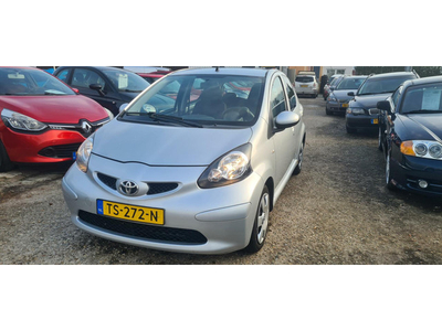 Toyota Aygo 1.0-12V +????€2499,-????4 deurs - airco - komt met nieuwe apk