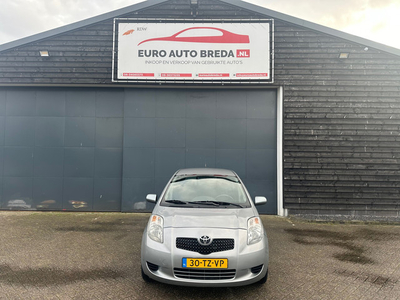 Toyota Yaris 1.0 VVTi Sol