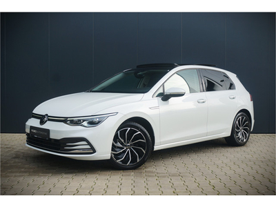 Volkswagen Golf 1.5 eTSI Style | Panoramadak | Massage | Stoelverwarming | LED | App Connect | Adaptive Cruise Control | Stuurverwarming | Keyless start | Parkeersensoren | DSG Automaat | Ambient light | Bluetooth | Climat