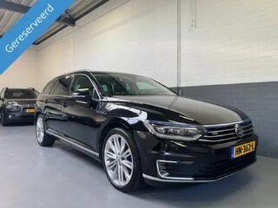 Volkswagen PASSAT 1.4 TSI GTE Highline / Pano/ Virtual/360 camera