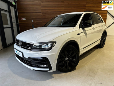 Volkswagen TIGUAN 1.5 TSI ACT R-Line Executive Black style | 3 x R-line | Pano | Camera | Full option | Clima | Highline