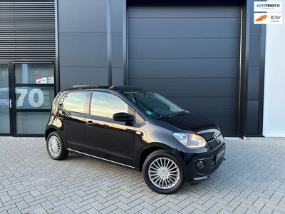 Volkswagen Up! 1.0 high up! | PANO | AIRCO | LEDER