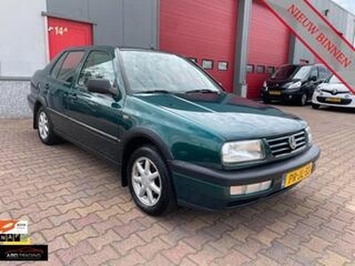 Volkswagen VENTO 1.6 CL Happy Hours