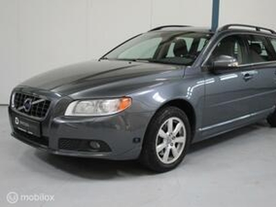 Volvo V70 2.5T Momentum XENON / TREKHAAK