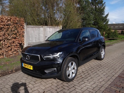 Volvo XC40 1.5 T3 xenon/camera/pdc/ecc/navi/led