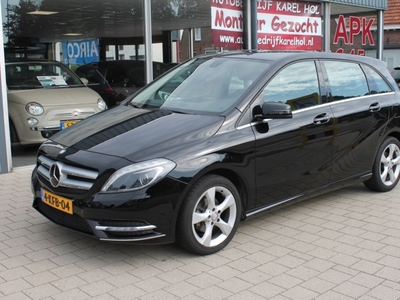 MERCEDES B-KLASSE 180 Ambition / Xenon / Navigatie / Airco