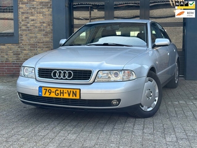 Audi A4 Limousine 1.8 5V Advance AircoCruise Control