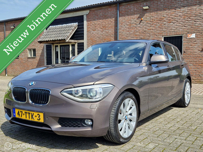 BMW 1-serie 116i Business+/ Automaat/ Trekhaak/ PDC/ Xenon