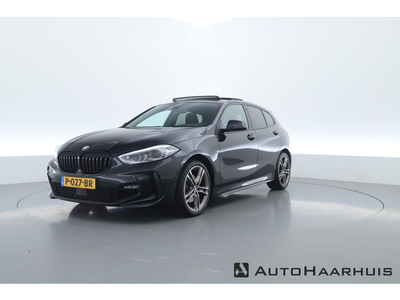 BMW 1-serie 118i M Sport | Pano | Navi | Camera | 18'' | Stoelverw. | Apple CarPlay