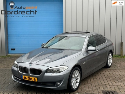 BMW 5-serie 528i High Executive PANO LEER AUTOMAAT