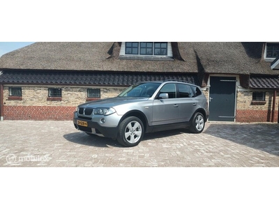 BMW X3 2.0i Executive Origineel NL4X4Verkocht!