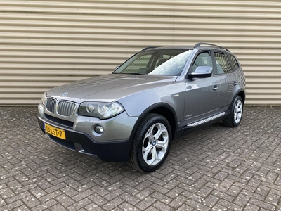 BMW X3 2.0i xDrive [ Xenon,leer,trekhaak,navi,ecc,cruise ]